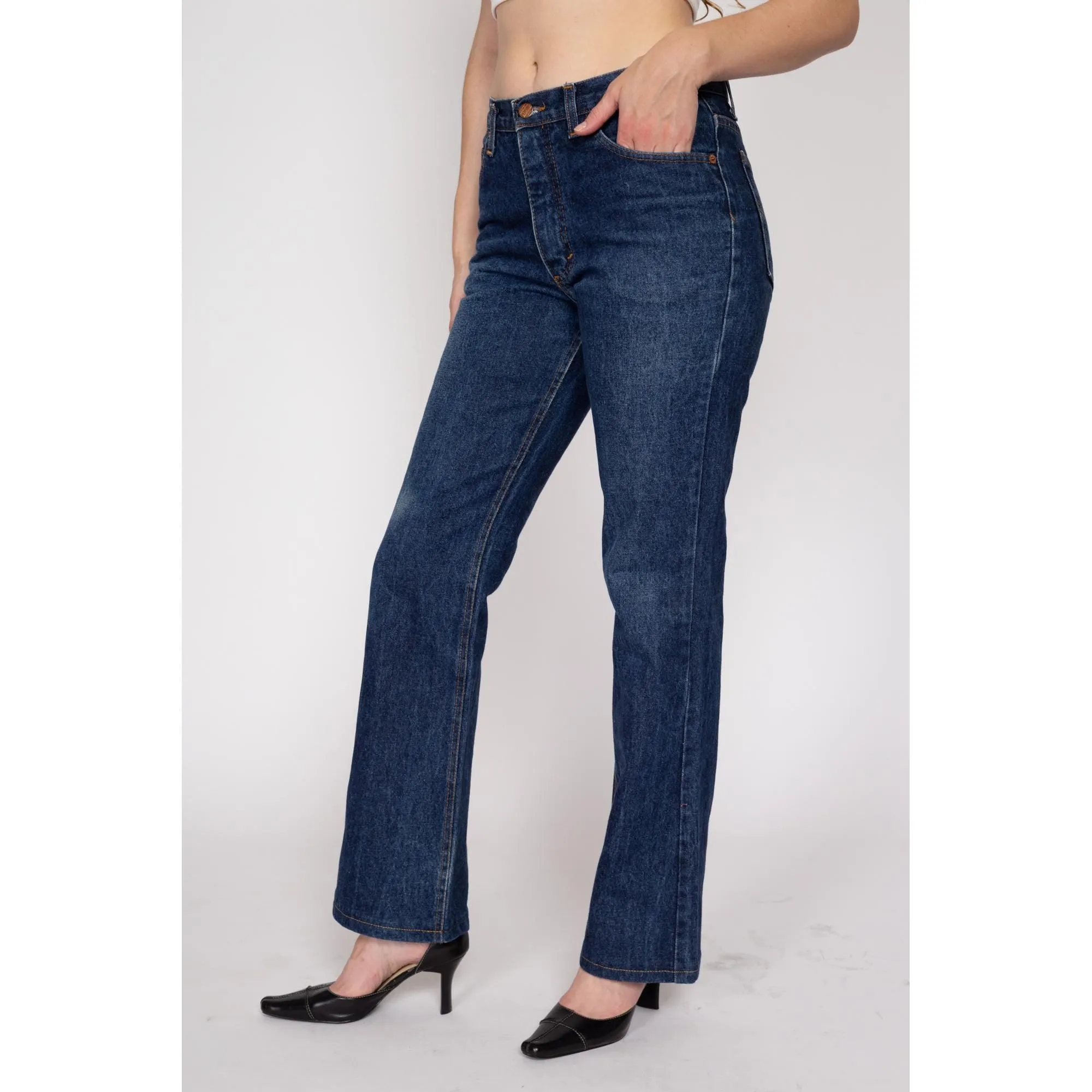 Medium 90s Dark Wash Bootcut Jeans 31"